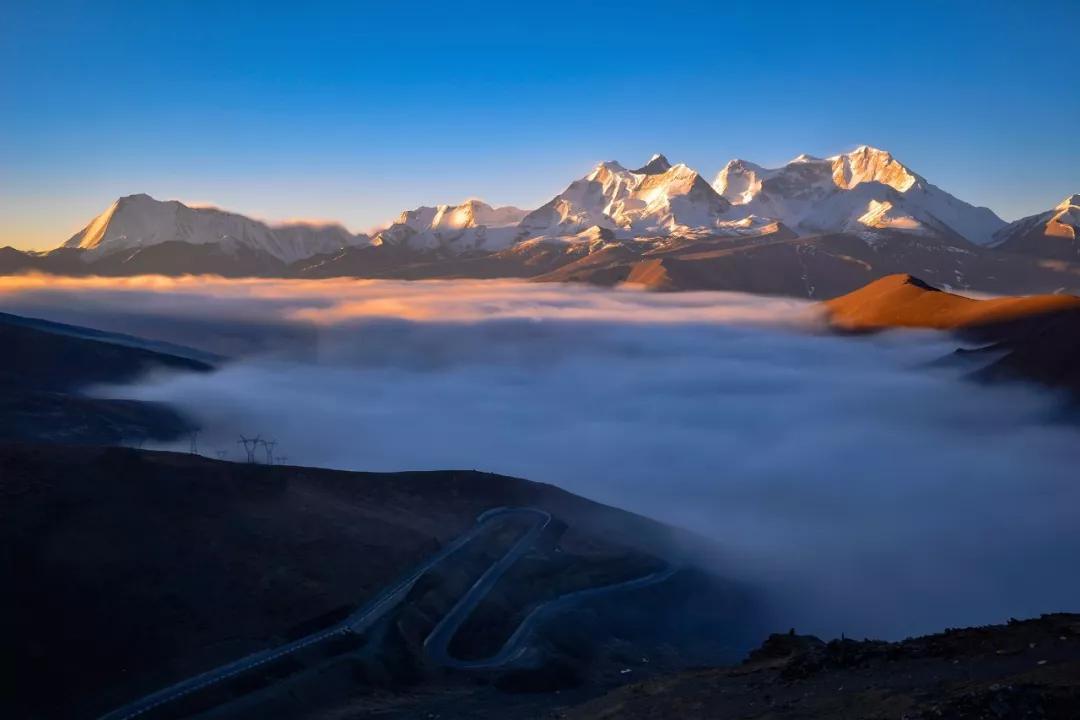 美国最新动态，自然美景的探索之旅