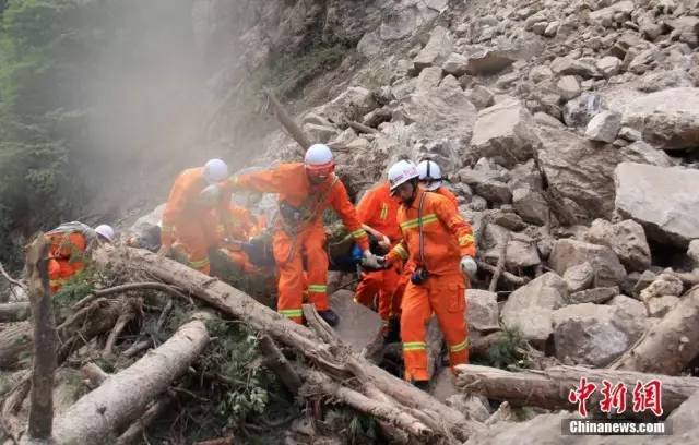 四川地震最新动态，背景、事件、影响与时代地位揭秘