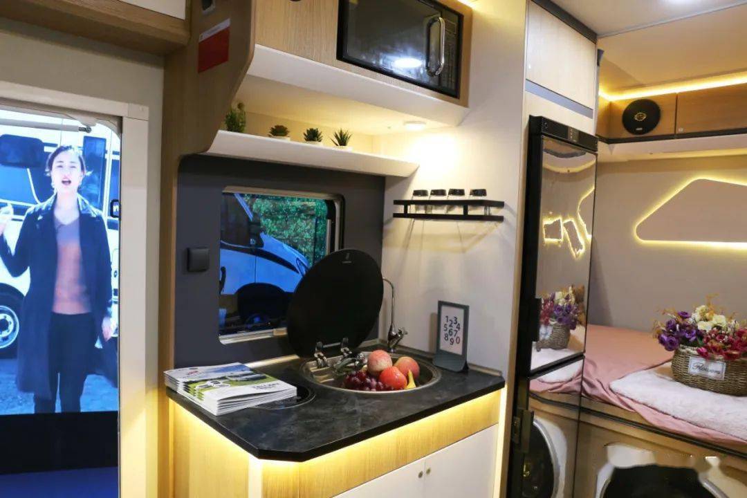 海南台风最新动态,科技力量守护生活的先锋角色