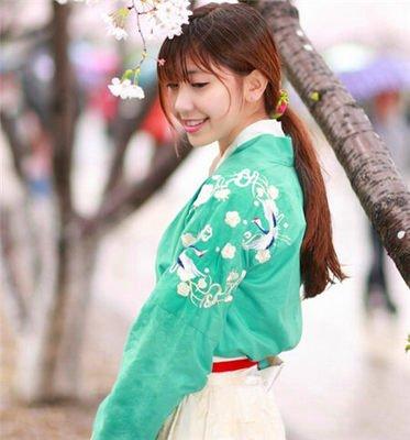 叫兽易小星探索小巷美食,隐秘美食天堂的最新作品展示