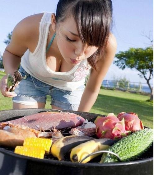 筱崎爱的最新动态,小巷深处的惊喜小店