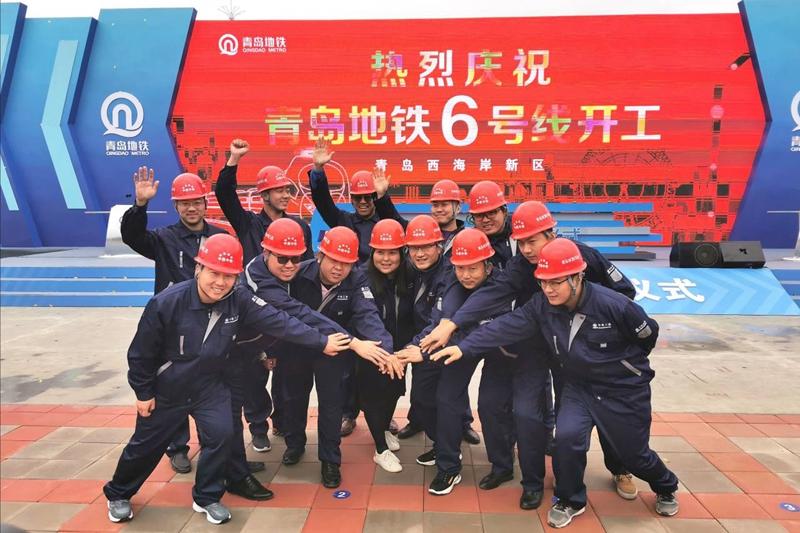 2024新奥精准大众网,创新策略设计_JKY23.389家庭版