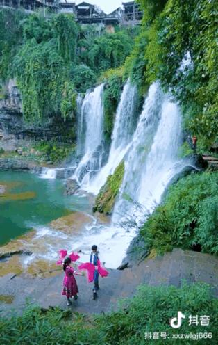 苹果最新手机上市，探寻小巷中的独特科技秘境之旅