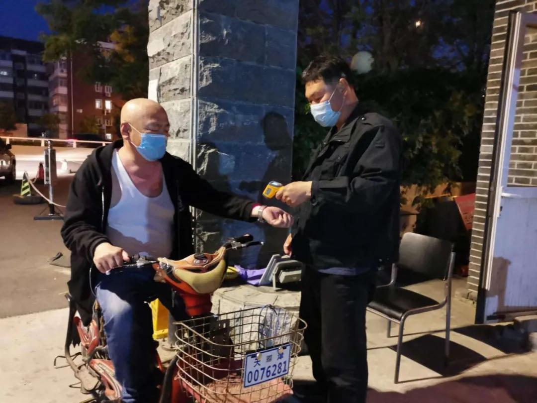 埃博拉疫情最新动态报告