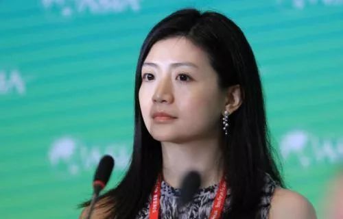 李颖最新持股的日常故事揭秘