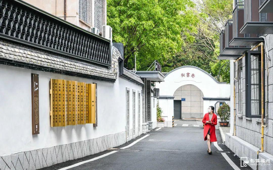 最新黄金价分析，小巷深处的黄金宝藏揭秘