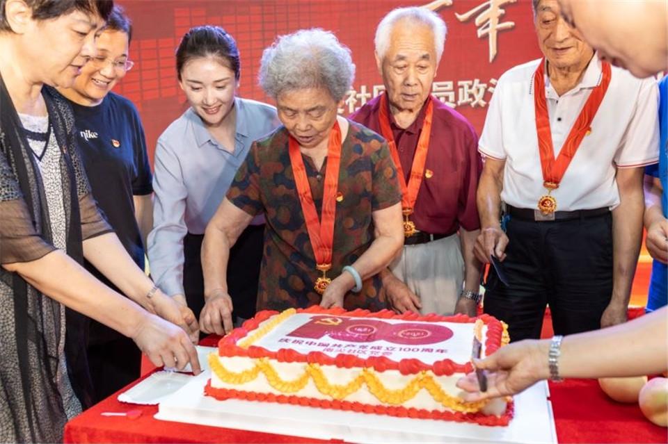 本色最新版，小巷深处的独特风情探索